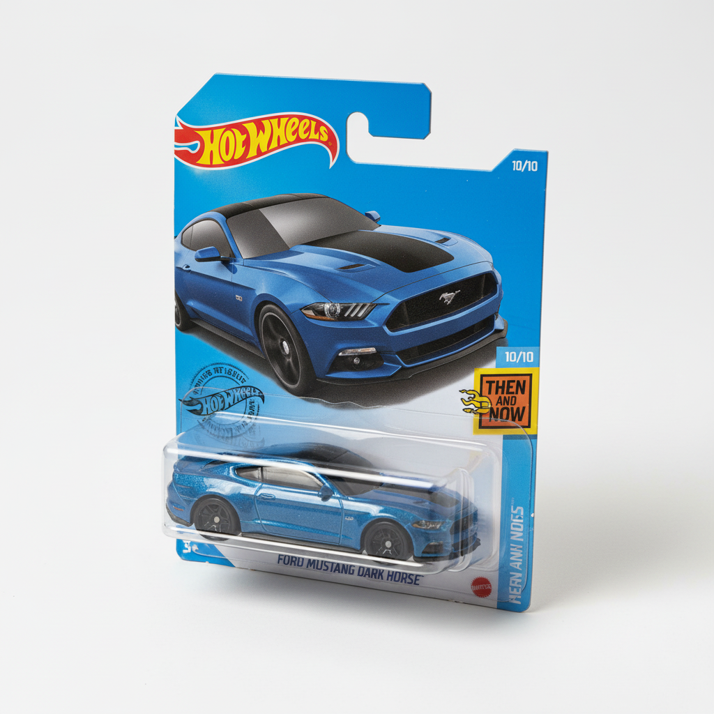 Ford Mustang Dark Horse în ambalaj - vedere unghiulară